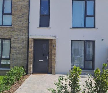 Dublin House | Cozy bedroom in Lucan, Dublin
