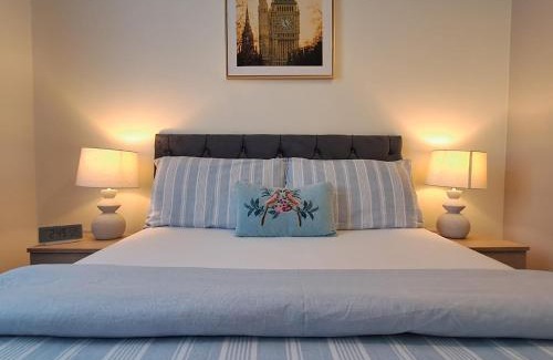 Dublin House | Cozy bedroom in Lucan, Dublin