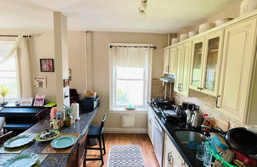 North Bergen Apartment | Cozy bedroom with WiFi, AC in peaceful North Bergen