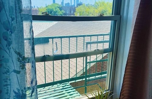 North Bergen Apartment | Cozy bedroom with WiFi, AC in peaceful North Bergen