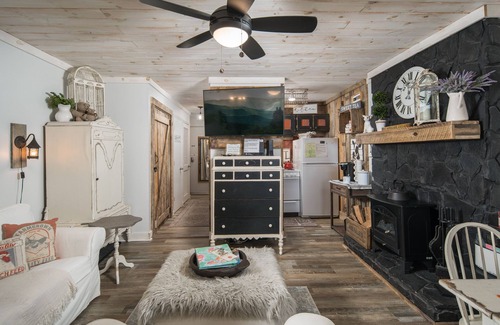 Banner Elk Apartment | Cozy Beech Mountain Studio/Trails, Ski & Wineries