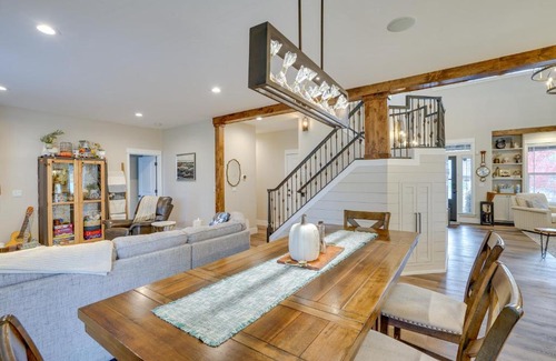 Southern Crossing House | Cozy Bend Home - Walk to Old Mill District!