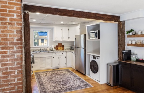 East Dorset Other | Cozy Benedict Farm House by South Village Pond