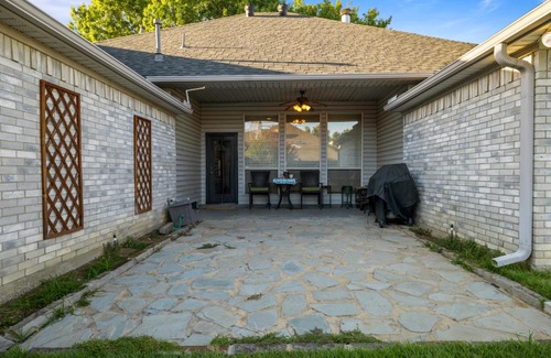 Far North Dallas House | Cozy Big Room with Bed For Long Stay