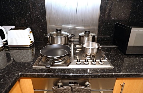 Stonnall House | Cozy Birmingham house JLR NEC Airport ResortsWorld