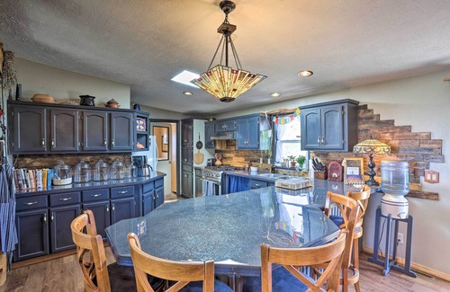 Hot Springs House | Cozy Black Hills Home on 13 Acres w/Deck & Views!