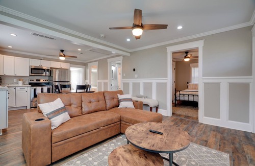 Blackstone House | Cozy Blackstone Getaway < 2 Mi to Downtown!