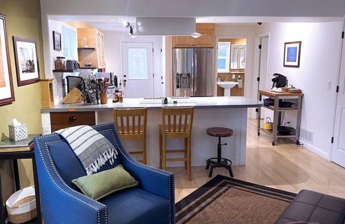 Spenard House | Cozy boutique home near the airport