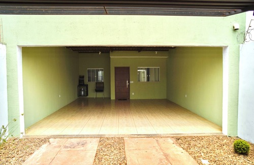 Tres Lagoas House | Cozy House, 2 bedrooms, 1 Air Conditioning, Large Garage, Full Kitchen
