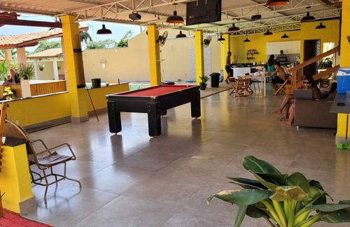 Campinas House | Cozy farmhouse in Campinas with games tables and church-style hall.