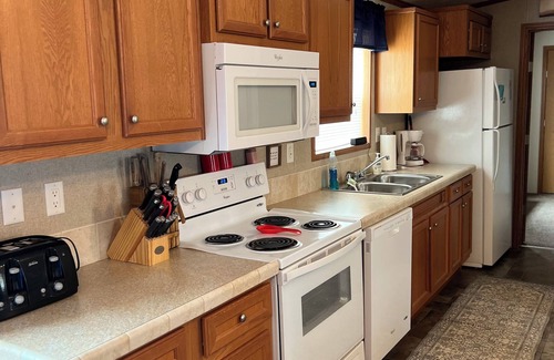 Petroleum County House | Cozy Breaks ‘BUNKHOUSE’