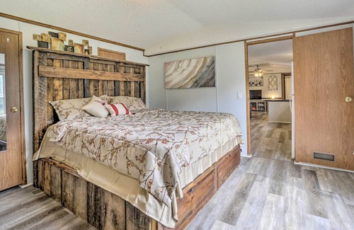 Logan Cottage | Cozy Bremen Family Home w/ Hot Tub & Acreage!