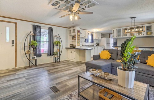Logan House | Cozy Bremen Family Home w/ Hot Tub & Acreage!