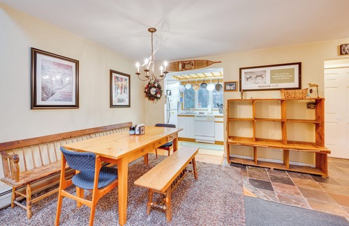 Bretton Woods Condo | Cozy Bretton Woods Ski-In/Ski-Out Condo w/Deck!