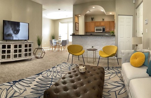 Manassas House | Cozy, bright 2BD w/yard, close to DT-bikes avail!