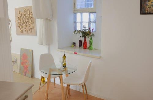 Vera Apartment | Cozy & Bright Apartment in the Heart of Tbilisi