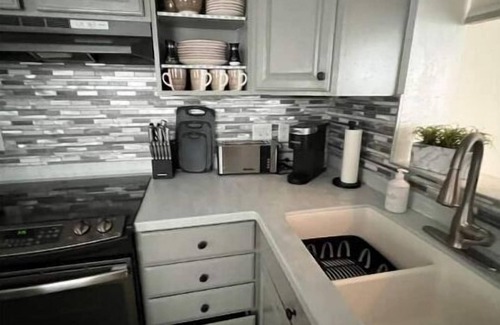 St. Petersburg - Clearwater House | Cozy Bright Home in St. Pete, Florida, Pet Friendly! Home away from home!