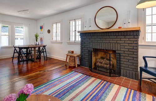 Cleveland House | Cozy + Bright Lakeshore Cottage