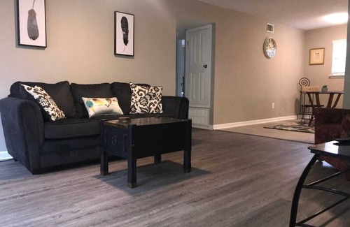 Pascagoula Apartment | Cozy & Bright Two Bedroom Beach Location