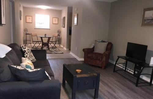 Pascagoula Apartment | Cozy & Bright Two Bedroom Beach Location