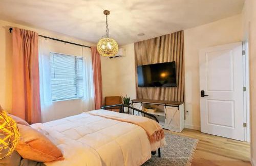 Midwood Apartment | Cozy Btful Private Apartment In Brooklyn