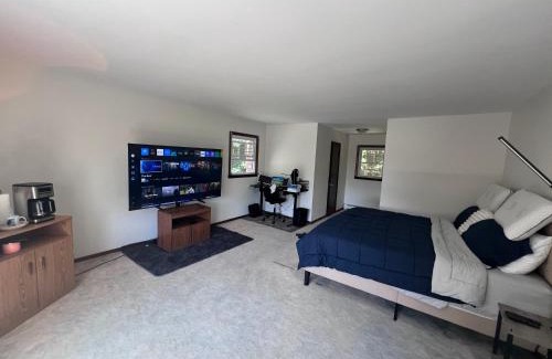 Mount Olive House | Cozy Budd Lake Cul-de-Sac Home Lodge
