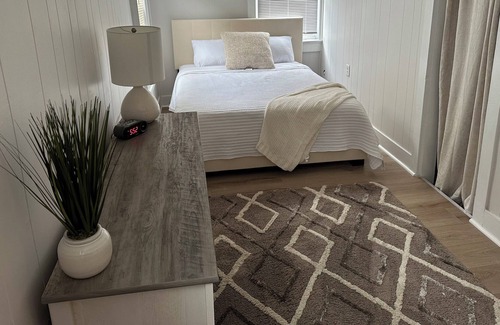 Fredonia Apartment | Cozy Bungalow Downtown