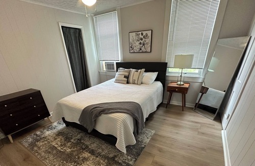 Fredonia Apartment | Cozy Bungalow Downtown