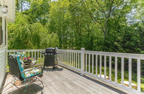 Old Mystic House | Cozy Bungalow Just Minutes from Mystic, Westerly Beaches, Boating and Casinos! bungalow
