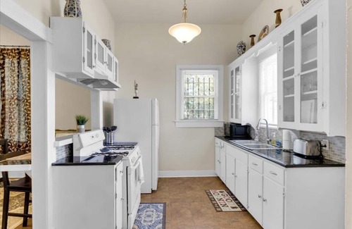 Denver Heights Apartment | Cozy Bungalow Minutes From Downtown San Antonio