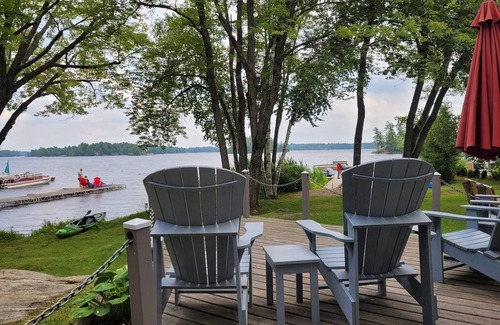 Gravenhurst Cottage | Cozy By the Docks, Waterfront Rental - Kahshe Lake - Muskoka
