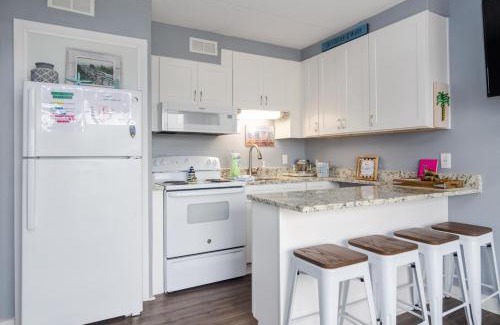 Carolina Beach House | Cozy Cabana by Bryant Real Estate