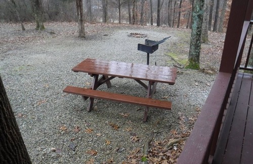 Eckerty Cabin | Cozy Cabin 14 Two Bedroom on Patoka Lake in Southern Indiana