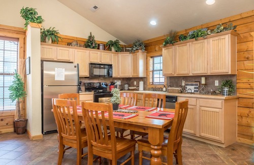 Branson Theater District Cabin | Cozy Cabin 2 - A Great Holiday Family Place - Come Play and Stay!