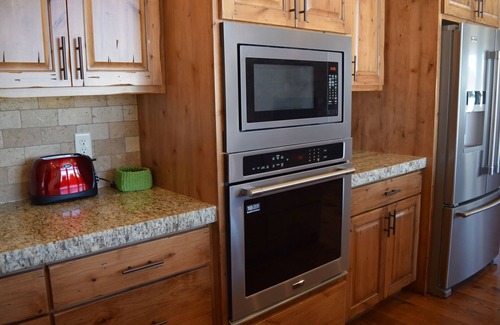 Island Park Cabin | Cozy Cabin | 20 MI to YNP | Walk to Henry's Lake