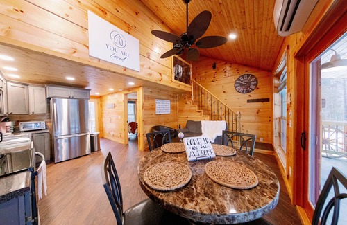 Roan Mountain Cabin | Cozy Cabin #3 - 4 Wheel Drive Needed During Winter