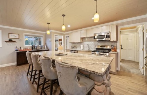 Mancelona House | Cozy Cabin and Spacious Party Barn in Beautiful Northern Michigan