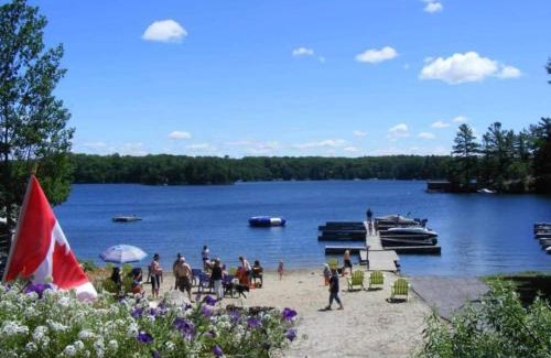 Seguin House | Cozy Cabin At The Lake On Muskoka Shores