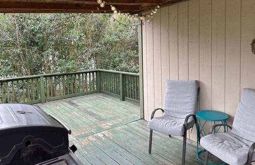 Clifton Cabin | Cozy Cabin by Lake Whitney!
