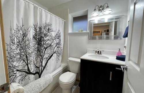 Ucluelet House | Cozy Cabin Centrally Located Close To Walking Trails And Beaches!