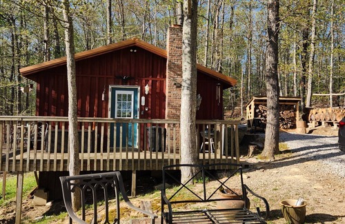 Wellington Cabin | Cozy cabin close to Cave Run, bordering the Daniel Boone National Forest