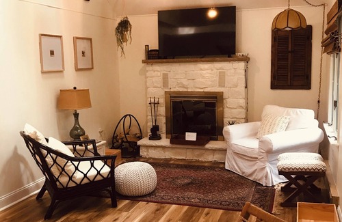 Albrightsville Ski Chalet | Cozy Cabin Close to Pocono Attractions with Community Lakes and Pools