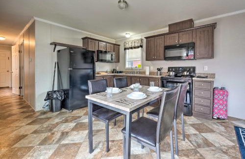 Cassopolis House | Cozy Cabin Community Pool and Lakefront Beach!