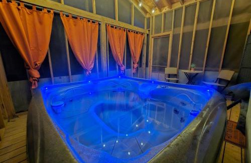 Mars Hill House | Cozy Cabin, Foliage, Hot Tub, Wi Fi, Fireplace