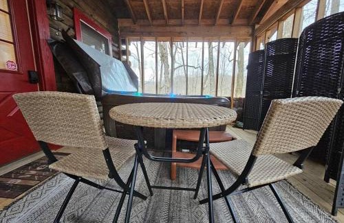 Mars Hill House | Cozy Cabin, Foliage, Hot Tub, Wi Fi, Fireplace