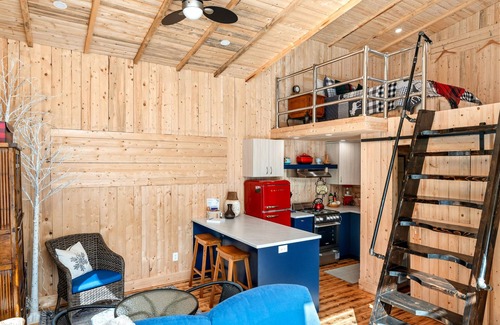 Gloucester County House | Cozy Cabin for Intimate Wilderness Escape!