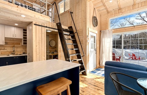 Gloucester County House | Cozy Cabin for Intimate Wilderness Escape!