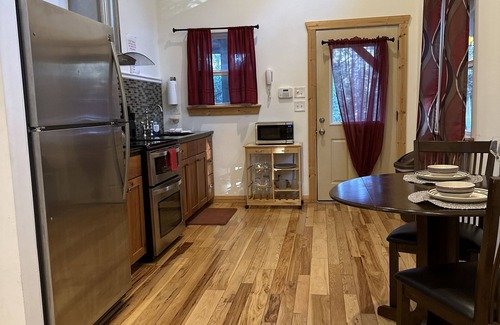Sautee Nacoochee Cabin | Cozy Cabin for 2 - One of a Kind