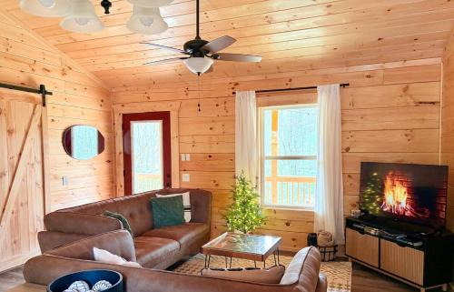 Piper Gap House | Cozy Cabin Getaway!