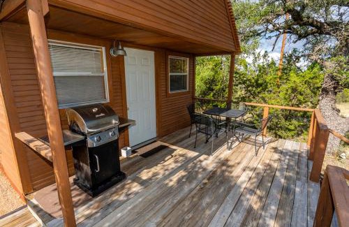 Eldorado House | Cozy Cabin Glamping Site in Eldorado, Perfect for Romantic Getaways Exploring Texas